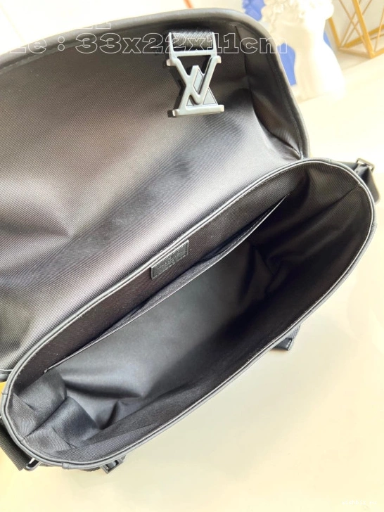 WIS PM-33*22.5*11CM Messenger VUITTON LOUIS Voyager 0924